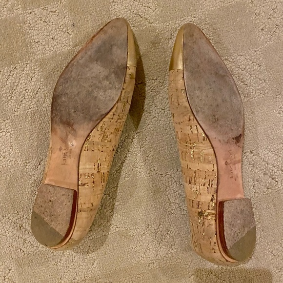 Size 8 Kate Spade gold-toed cork flats - Picture 4 of 4